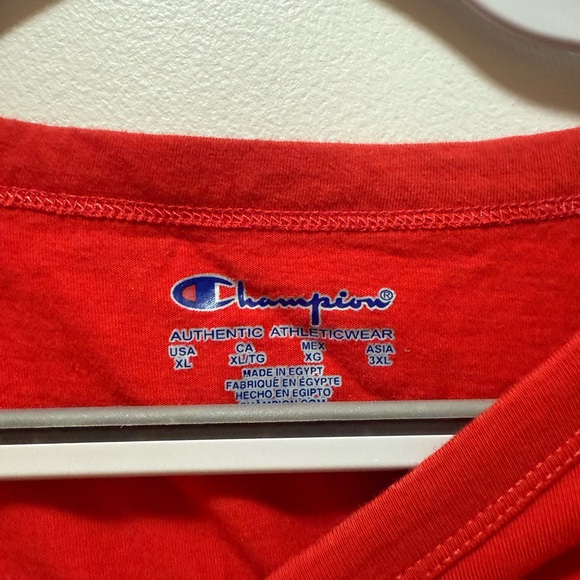 Cropped Champion Tee - Picture 4 of 4